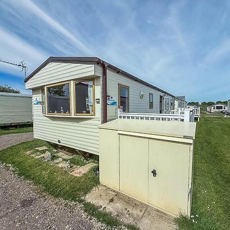8 Berth Caravan With Decking At Sunnydale In Lincolnshire Ref 35087S Лаут Экстерьер фото