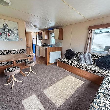8 Berth Caravan With Decking At Sunnydale In Lincolnshire Ref 35087S Лаут Экстерьер фото